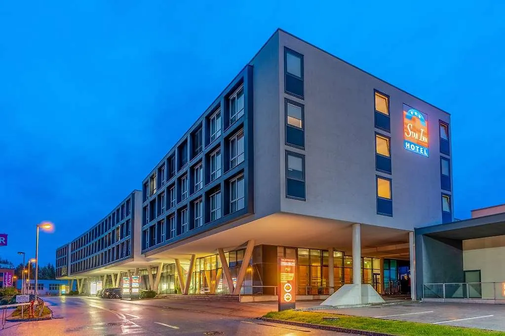 Leonardo Hotel Salzburg Airport Wals-Siezenheim