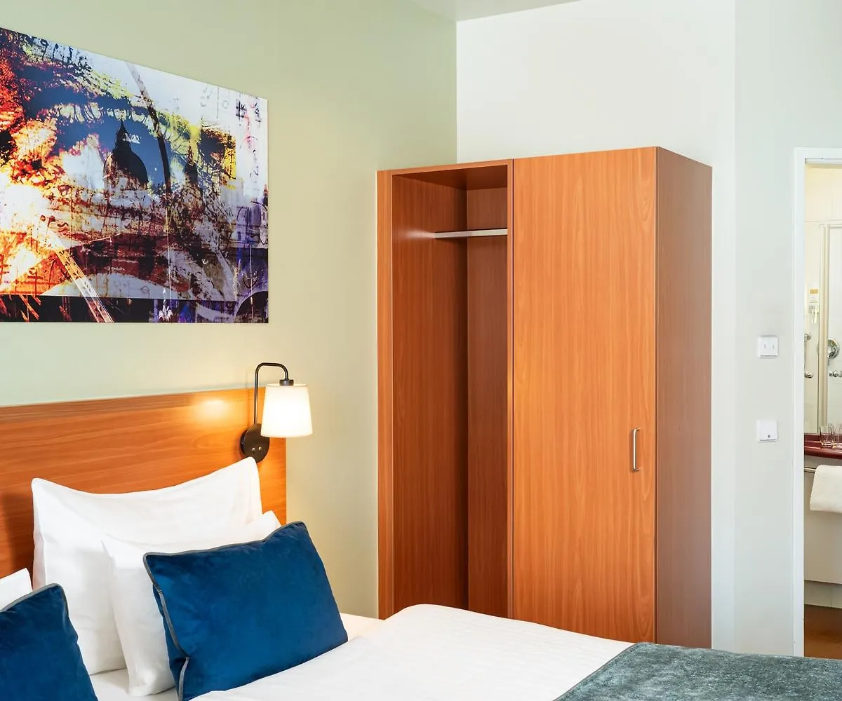 Leonardo Hotel Salzburg Airport Wals-Siezenheim Avusturya